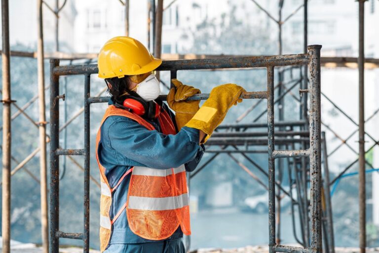 Como tornar o canteiro de obras um local mais seguro?