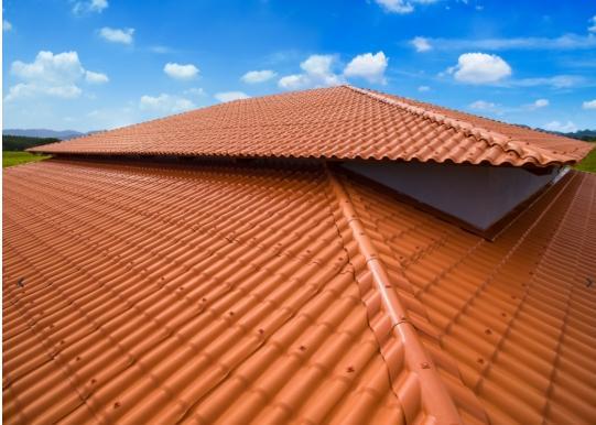 Entenda as vantagens e desvantagens das telhas de PVC